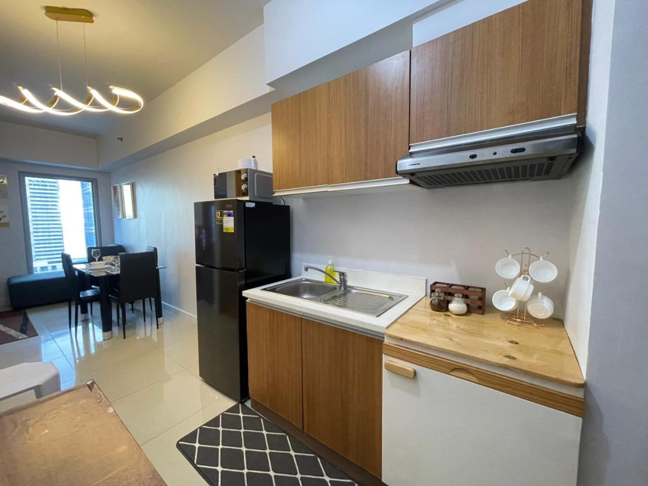 8 Adriatico Staycation Manila Rom bilde